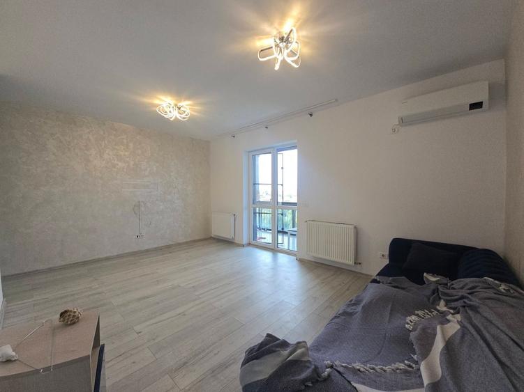 Apartament cu 3 camere decomandat în Dobroești