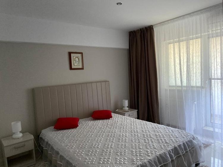 Apartament cu 3 camere decomandat, mobilat în Unirii