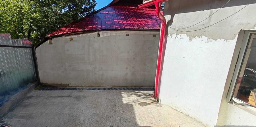 Casă cu 3 camere în Schei