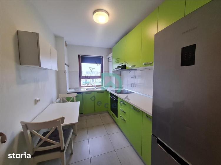 Apartament cu 2 camere decomandat în Tractorul