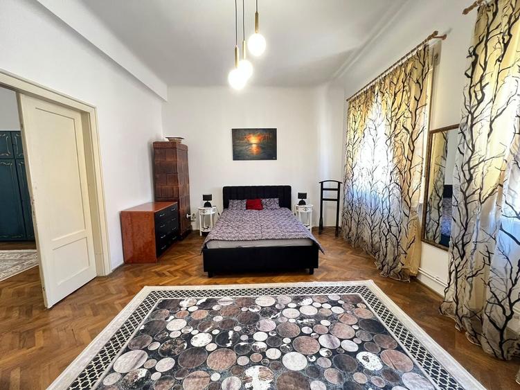 Apartament cu 3 camere semidecomandat, mobilat în Ultracentral