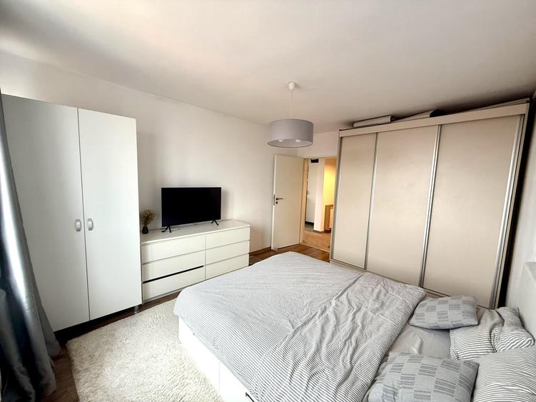 Apartament cu 2 camere decomandat, mobilat în Complex Studențesc