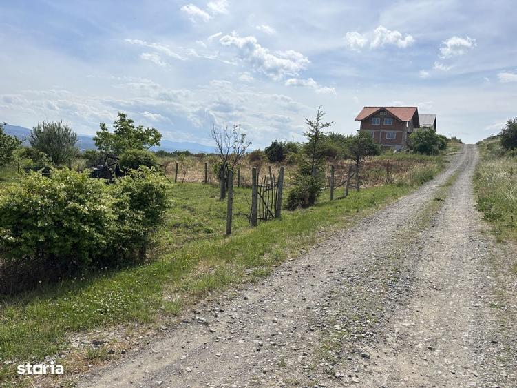Teren construibil imediat/Valea Fanatelor - 2