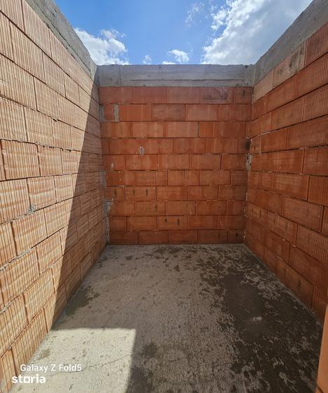 Casă cu 4 camere cu Teren 520 Mp în Nojorid
