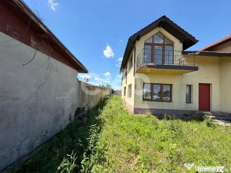 Casă cu 7 camere cu Teren 1000 Mp în Butimanu