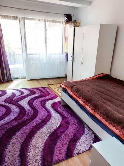 Casă cu 5 camere cu Canalizare în Glina