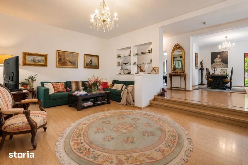 Casă cu 6 camere cu Teren 280 Mp în Bucureștii Noi