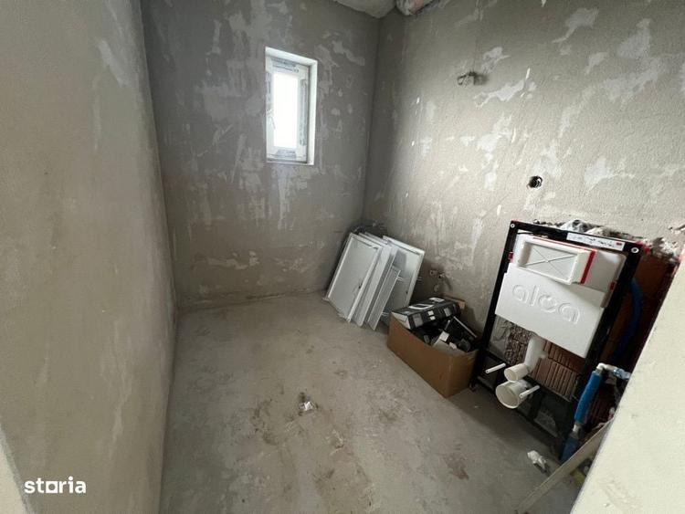 Casă cu 4 camere în Luna