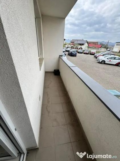 Apartament cu 2 camere decomandat în Hotvon