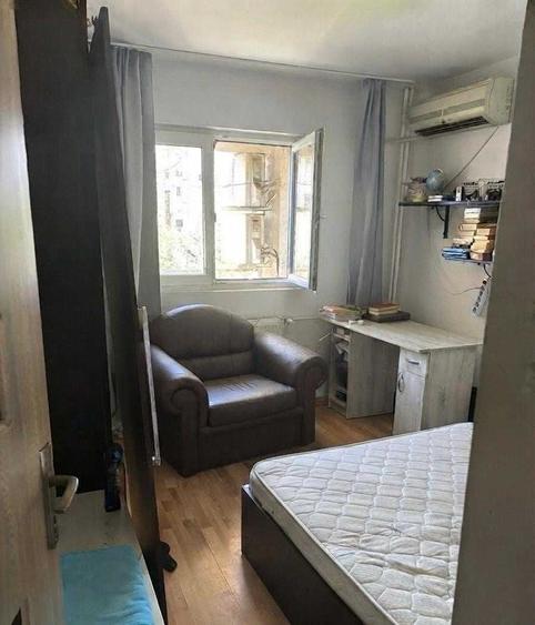 Apartament cu 3 camere decomandat în Octavian Goga