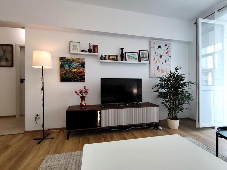 Apartament cu 2 camere decomandat, mobilat în Tineretului