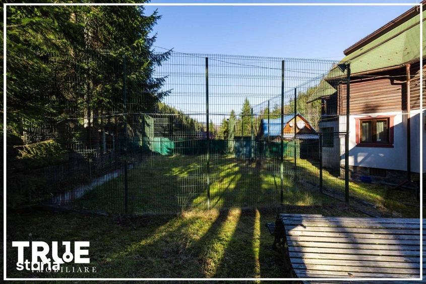 Casă cu 6 camere cu Teren 1400 Mp în Lunca