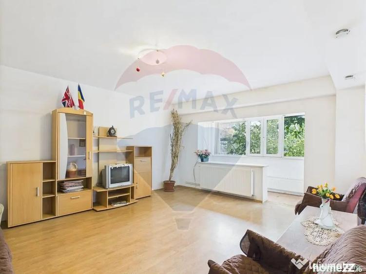 Apartament cu 4 camere decomandat în Ghermănești