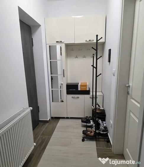 Apartament cu 2 camere semidecomandat în Bucium