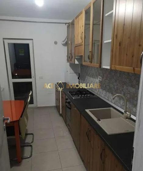 Apartament cu 2 camere decomandat, mobilat în Berceni