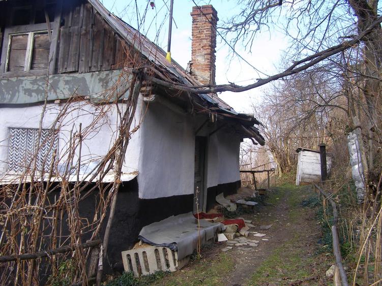 Spațiu comercial, în Drumul Carului
