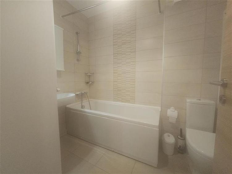 Apartament cu 2 camere decomandat, mobilat în Drumul Taberei