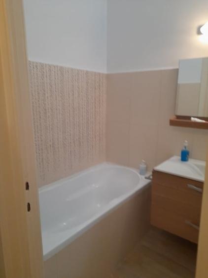 Duplex cu 4 camere cu Canalizare în Semicentral