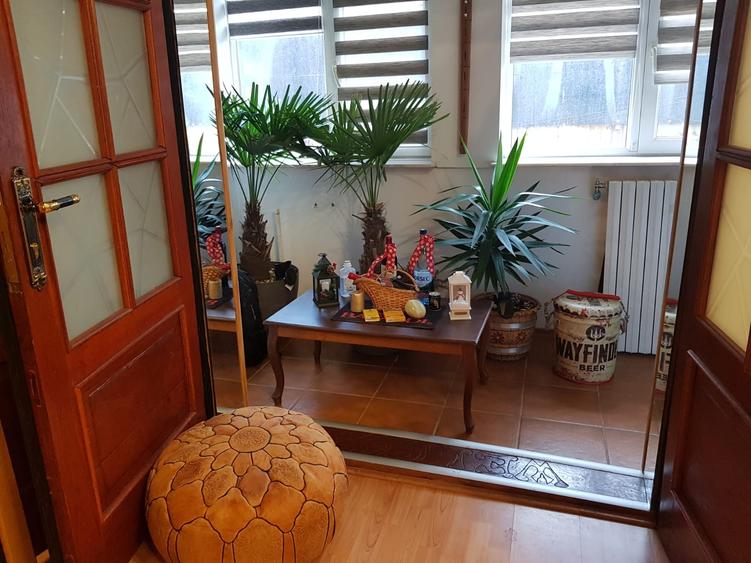 Casă cu 3 camere cu Canalizare în Casa de Cultură