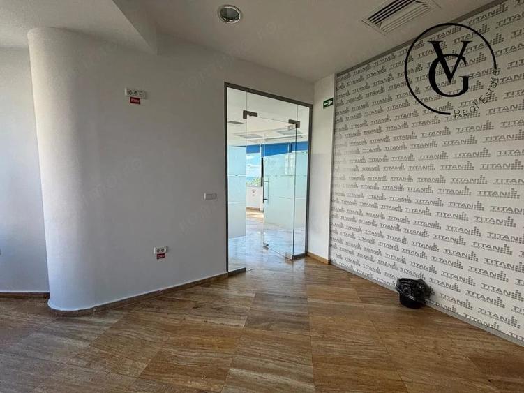 Spațiu comercial, de 90 mp, în Central