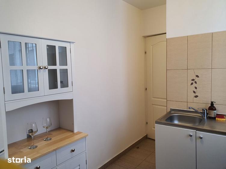 Apartament cu 2 camere decomandat în Drumul Taberei