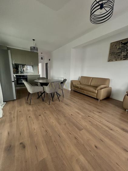 Apartament cu 2 camere semidecomandat, mobilat în Florești