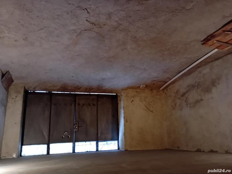 Spațiu comercial, de 25 mp, în Central