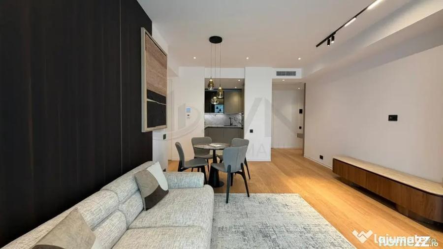 Apartament cu 3 camere semidecomandat în Floreasca
