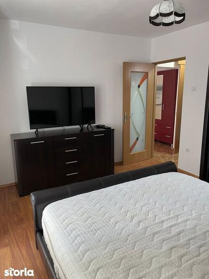 Apartament cu 2 camere decomandat, mobilat în Decebal