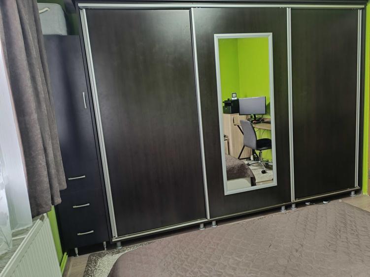Apartament cu 3 camere decomandat în Micro 16