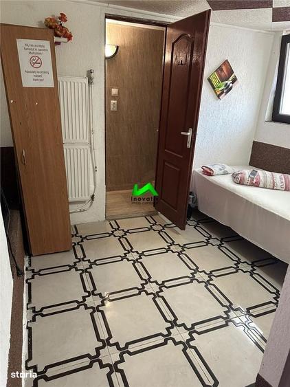 Casă cu 4 camere în Piața Cluj