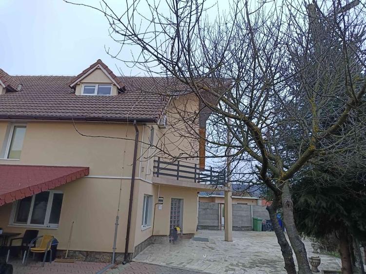 Hotel/Pensiune, de 24 mp, în Batiz