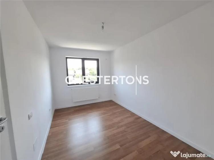 Casă cu 4 camere cu Teren 438 Mp în Crevedia