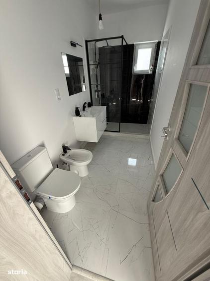 Apartament cu 2 camere decomandat în Central — fotografia 3