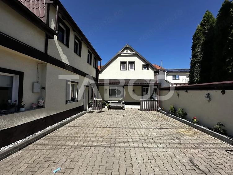 Casă cu Teren 192 Mp în Central