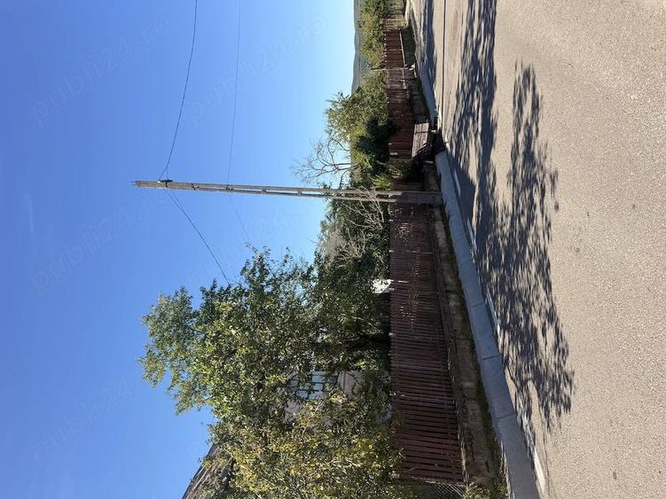 Casă cu Teren 1200 Mp în Central