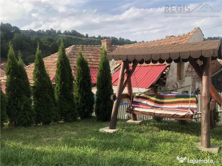 Casă cu 2 camere cu Teren 100 Mp în Schei
