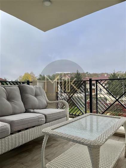 Apartament cu 3 camere decomandat, mobilat în Iancu Nicolae