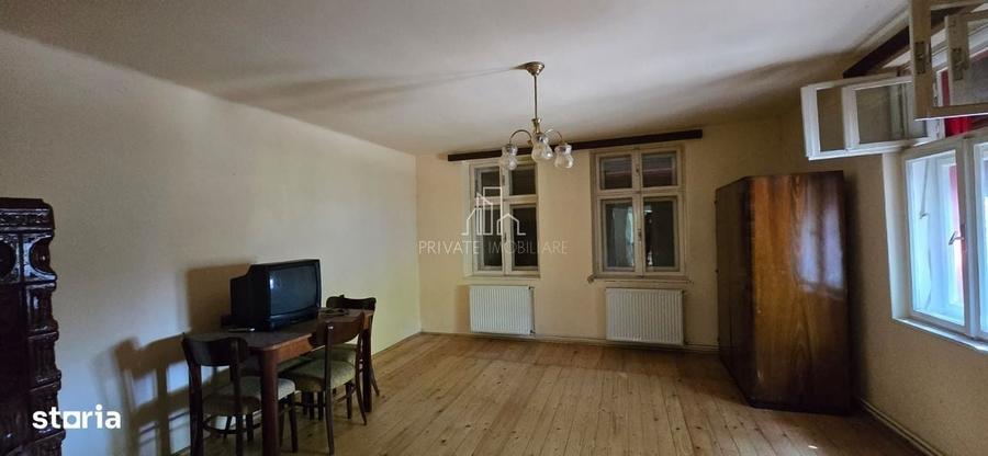 Casă cu 3 camere în Roadeș