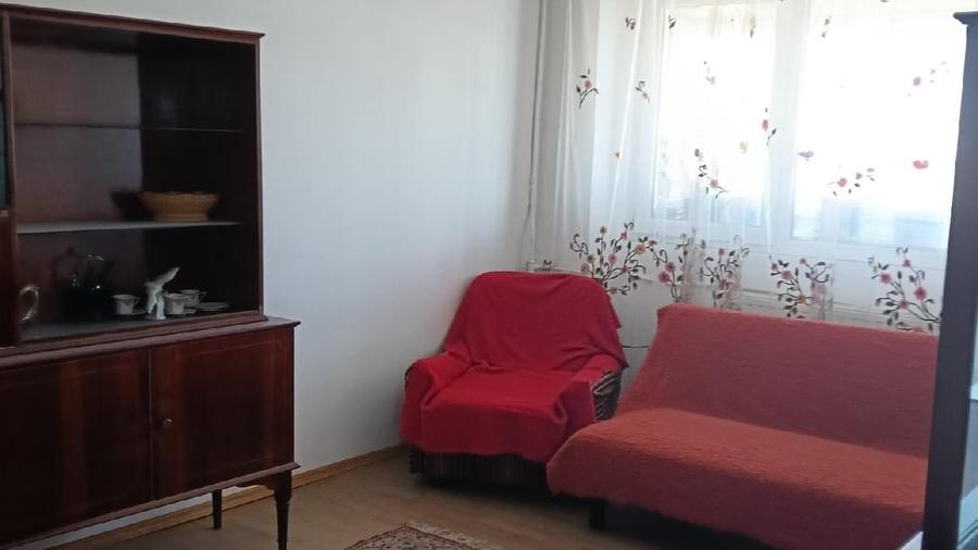 Apartament cu 3 camere în Pantelimon