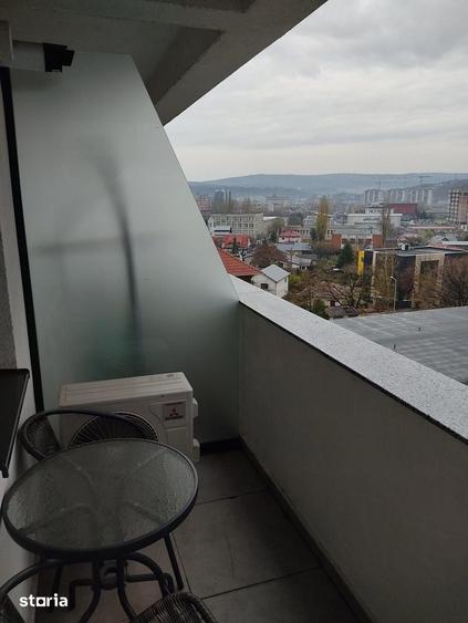 Garsonieră decomandată în Podu Roș