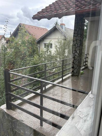 Casă cu 3 camere în Exterior Vest