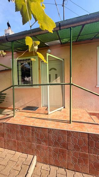 Casă cu 2 camere cu Teren 205 Mp în Central