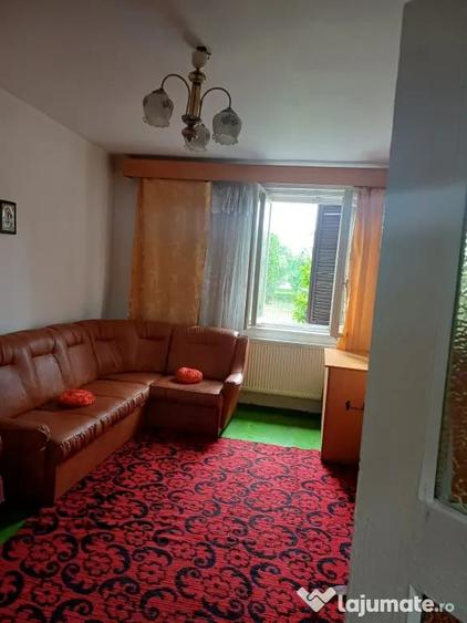 Apartament cu 2 camere decomandat în Coman