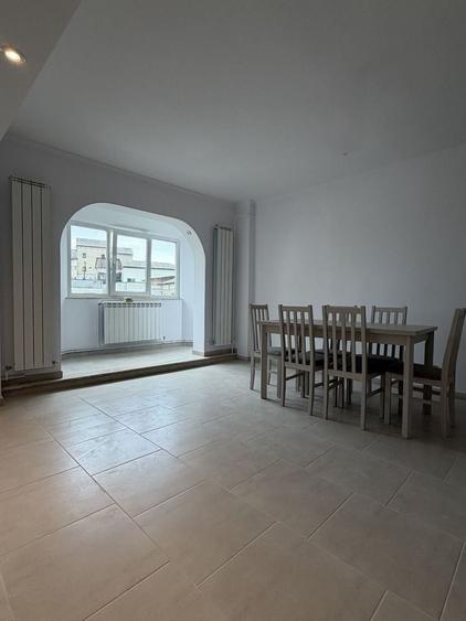 Apartament cu 3 camere decomandat, mobilat în Ștefan cel Mare