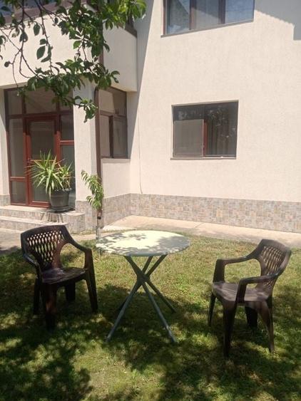 Casă individuală cu 3 camere cu Canalizare în Central
