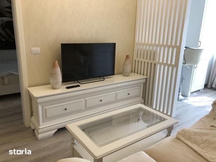 Persoana fizica inchiriez apartament cu 2 camere Palas ultracentral - 1