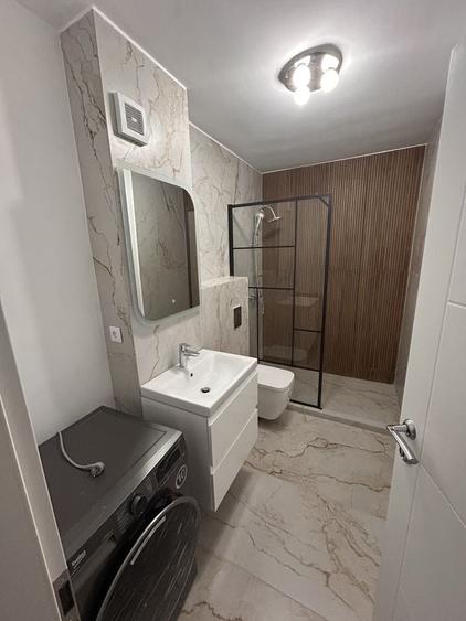 Apartament cu 2 camere decomandat în Dezmir
