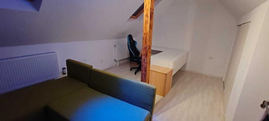 Casă cu 3 camere în Schei