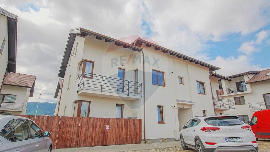 Apartament cu 3 camere decomandat în Sud